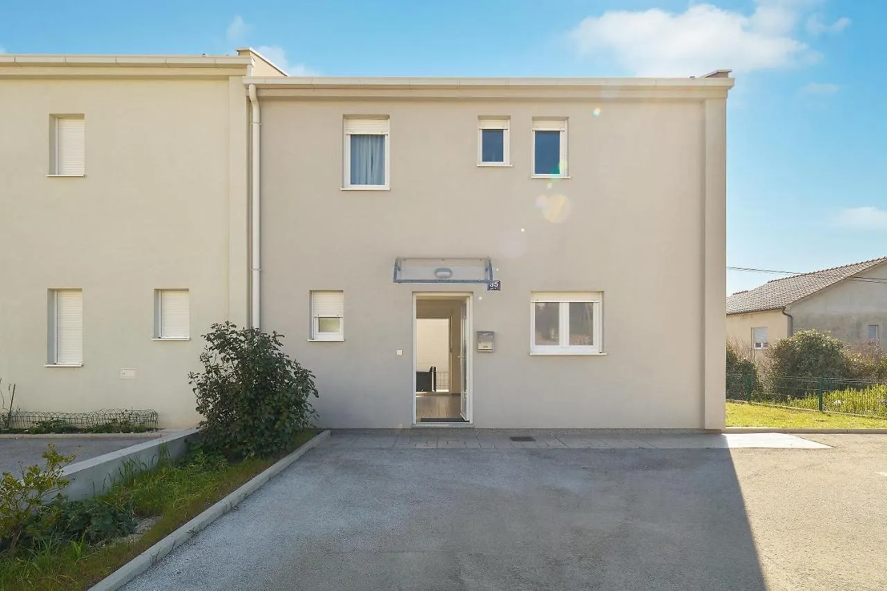 Holiday home Zen House Villa Kastela