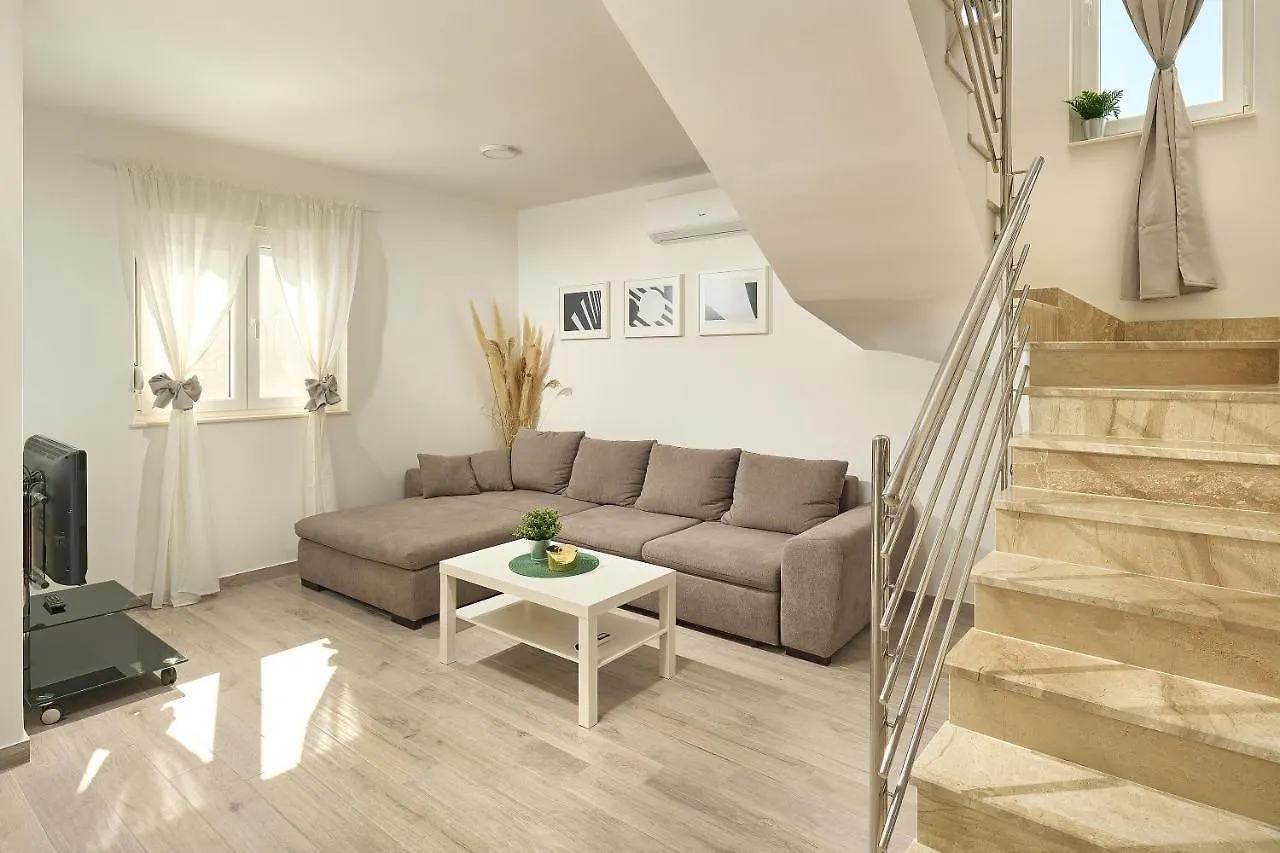 Zen House Villa Kastela 0*,  Croatia
